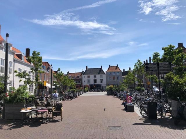 Ruime Studio 'In De Drie Koningen' In Hartje Middelburg Eksteriør billede